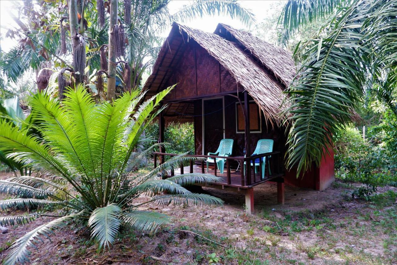 Goldkey Bungalow Hotel Koh Phayam Exterior foto